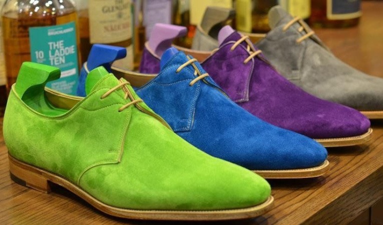 Покраска замшевой обуви в домашних условиях: выбор краски и советы