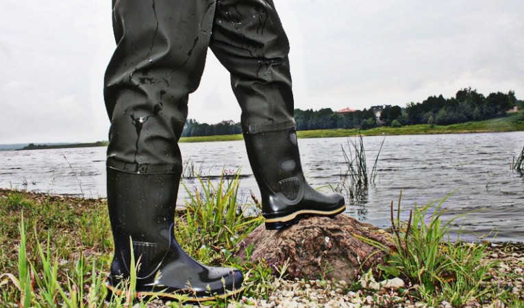 Как выбрать удобную обувь для рыбалки