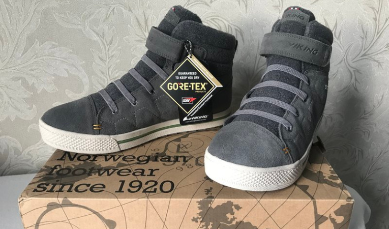 Обувь с этикеткой